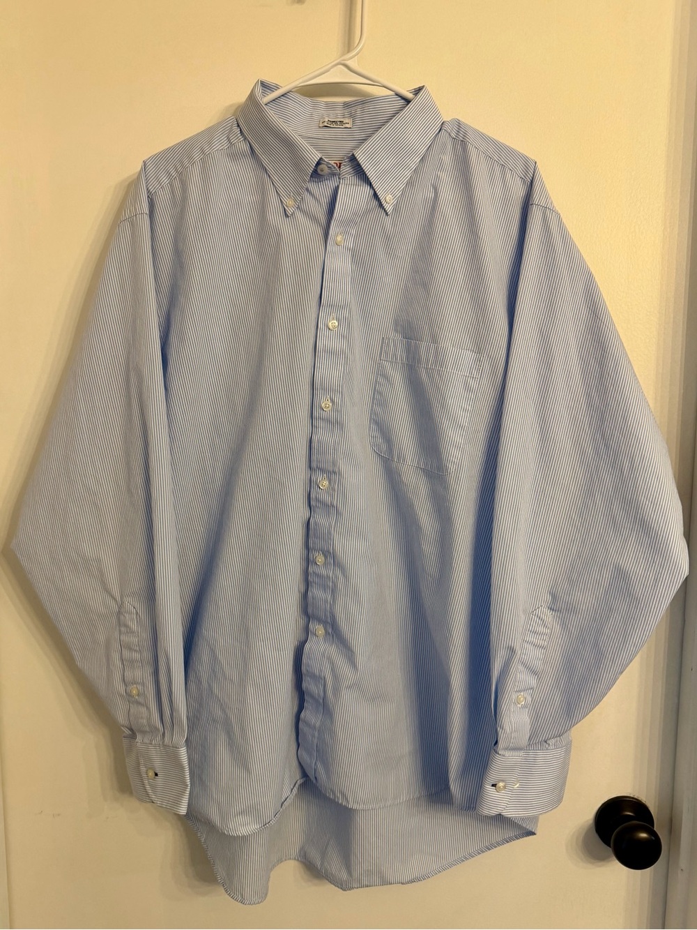Izod Blue Pinstripe Button-Down Dress Shirt Wrinkle Free Regular Fit Neck 17 1/2